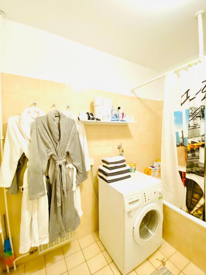 Welcome To Messe!-Two-Bedroom Apartment&Balcony Hanóver Exterior foto